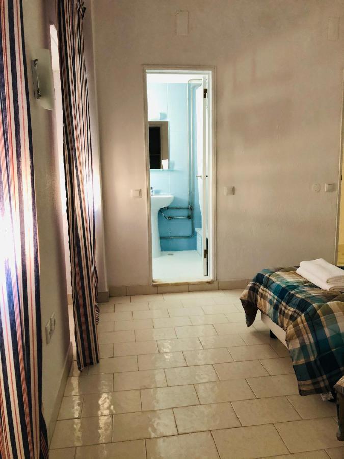 Central Atlantic Beach Guesthouse Costa de Caparica Luaran gambar