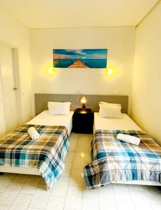Central Atlantic Beach Guesthouse Costa de Caparica Luaran gambar